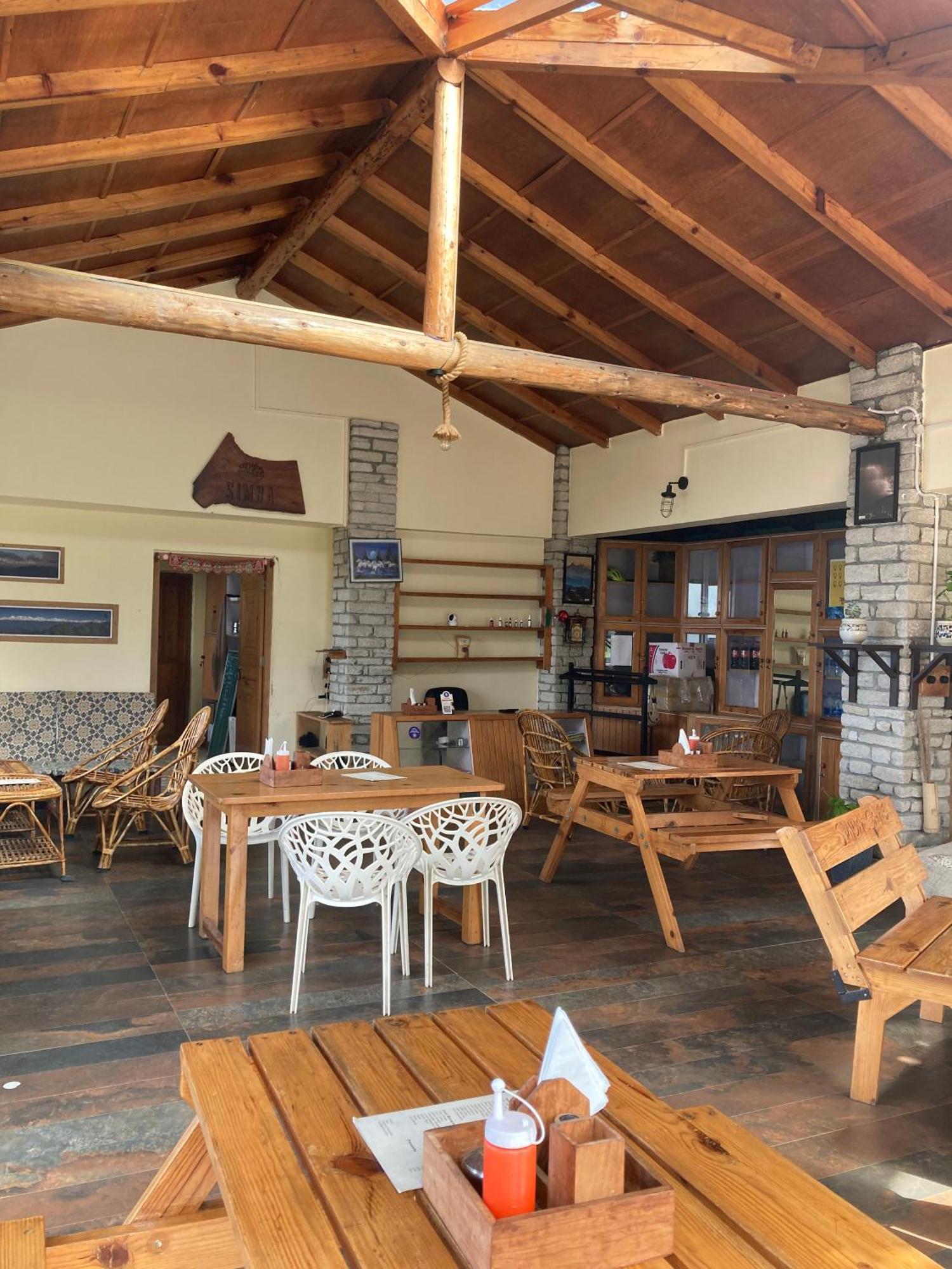 Simba Jungle Lodge, Binsar Wildlife Sanctuary Buitenkant foto