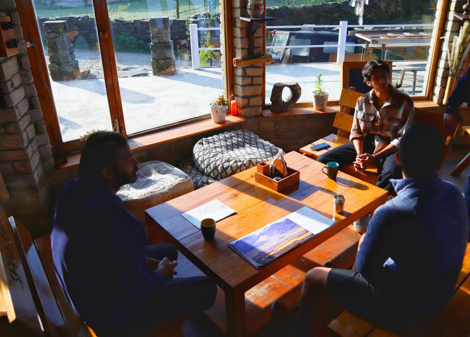 Simba Jungle Lodge, Binsar Wildlife Sanctuary Buitenkant foto